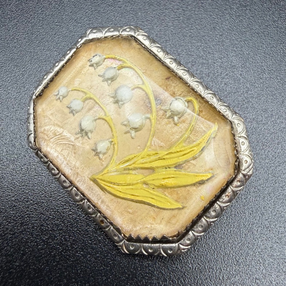 Vintage Reverse Carved Glass Brooch Silver Tone Lily of the Valley Goofus Glass - Picture 8 of 12